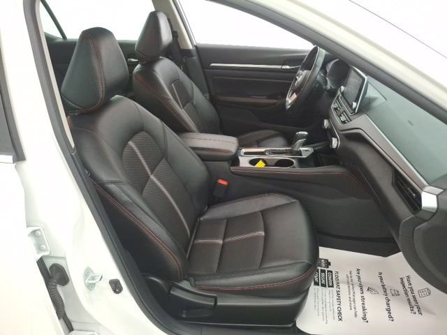 Used 2024 Nissan Altima 2.5 SR image 27