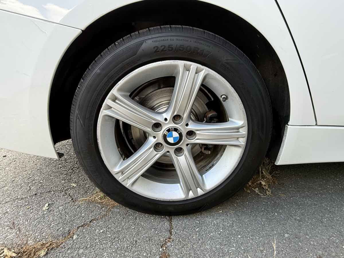 Used 2015 BMW 328i xDrive Sedan AWD/4WD image 28