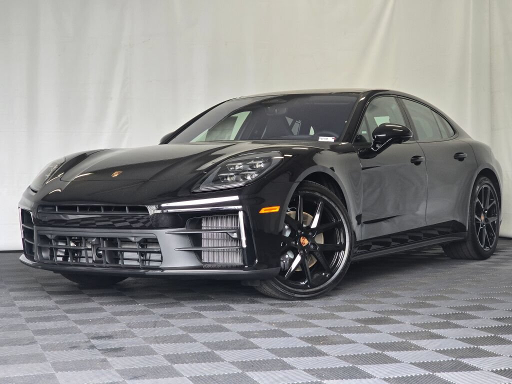 New 2026 Porsche Panamera 4