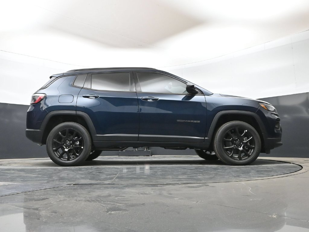 New 2026 Jeep Compass Latitude AWD/4WD image 45