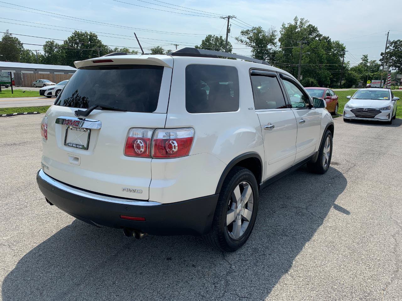 Used 2011 GMC Acadia SLT AWD/4WD image 7