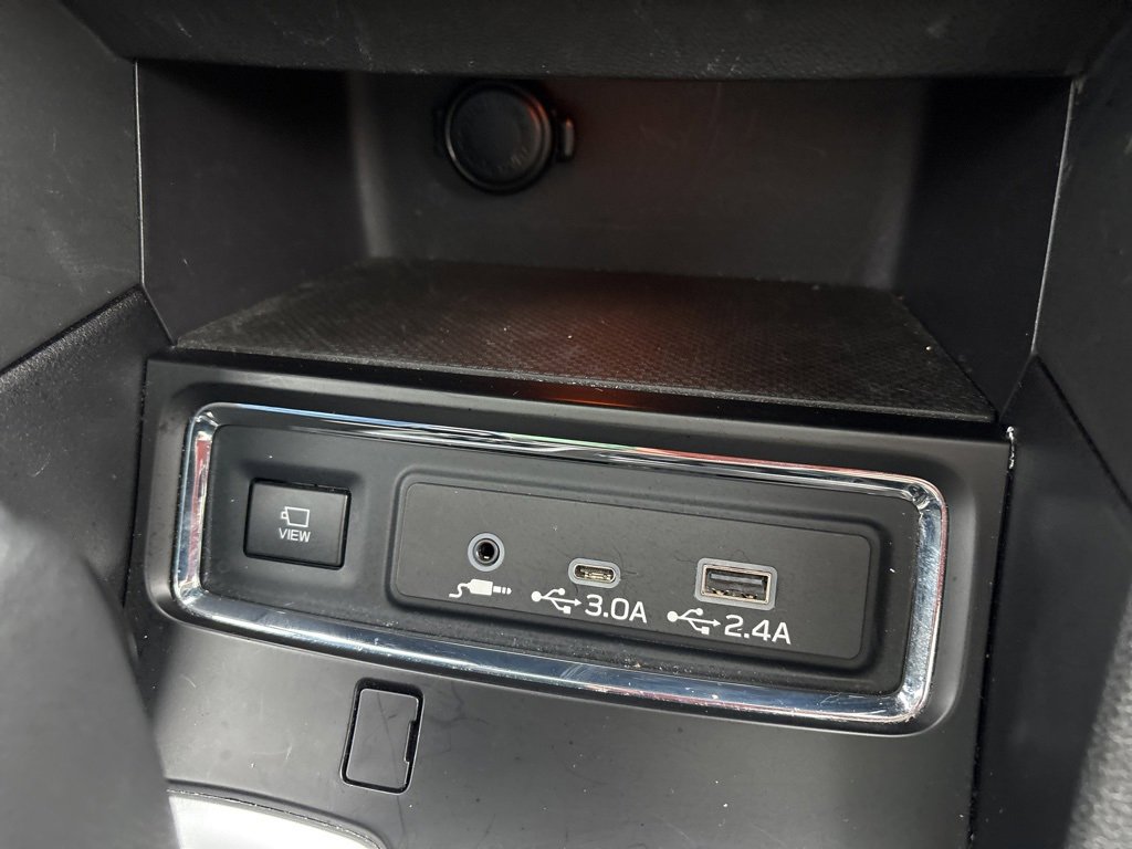 Certified 2023 Subaru Ascent Limited w/ Technology Package image 23