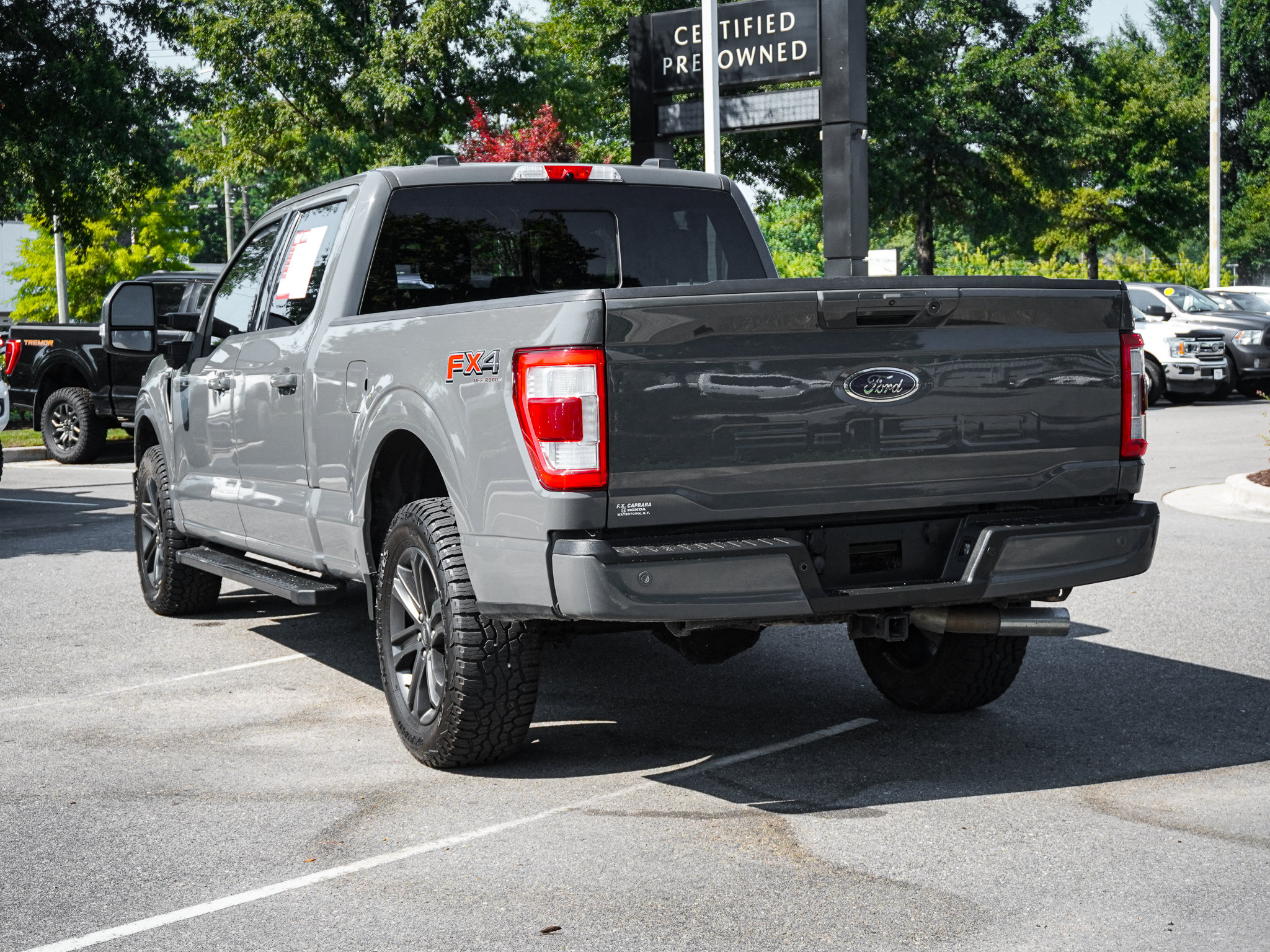 Used 2021 Ford F150 Lariat w/ Equipment Group 502A High AWD/4WD image 8