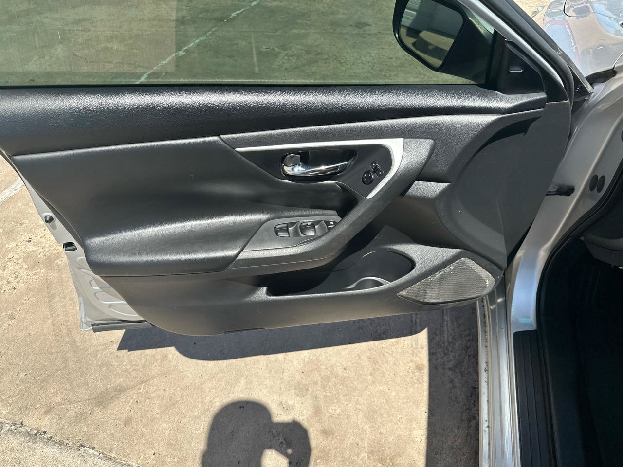 Used 2017 Nissan Altima 2.5 SV FWD image 11