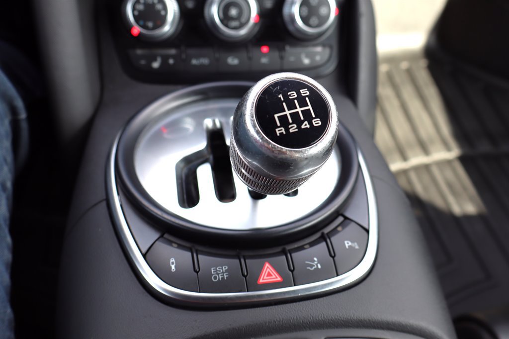 Used 2010 Audi R8 V8 AWD/4WD image 36
