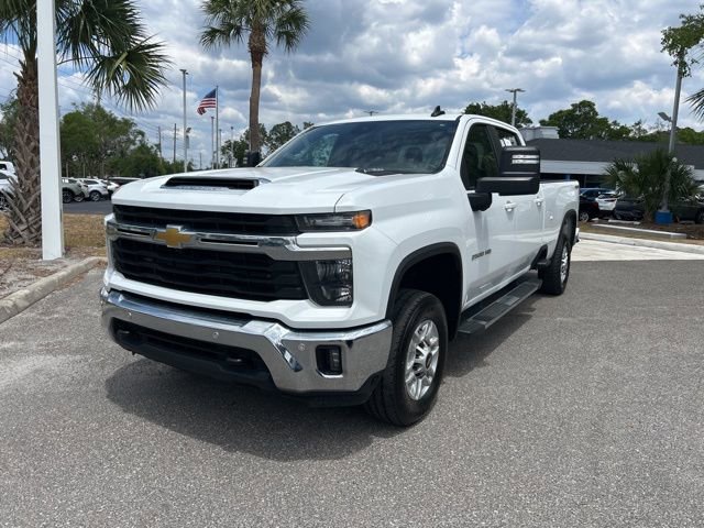 Used 2025 Chevrolet Silverado 2500 LT w/ Safety Package AWD/4WD image 8