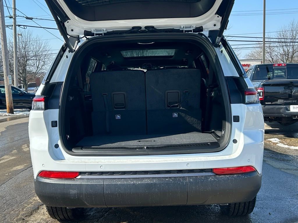 New 2026 Jeep Grand Cherokee L Limited image 8