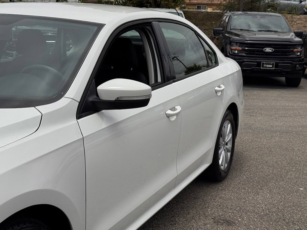 Used 2014 Volkswagen Passat 1.8T S FWD image 9