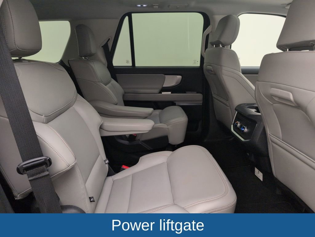 Certified 2025 Ford Expedition Active image 16