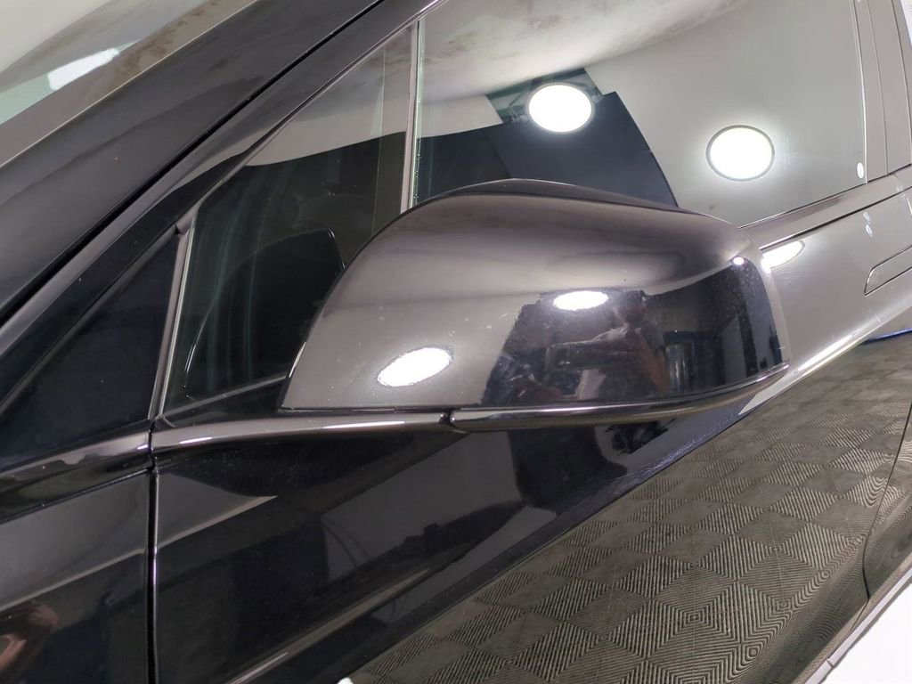 Used 2023 Tesla Model X image 12