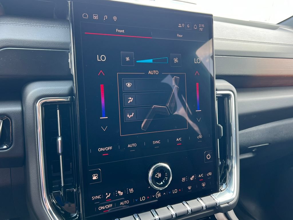 New 2026 GMC Yukon Denali w/ Sun & Power Step Package AWD/4WD image 27