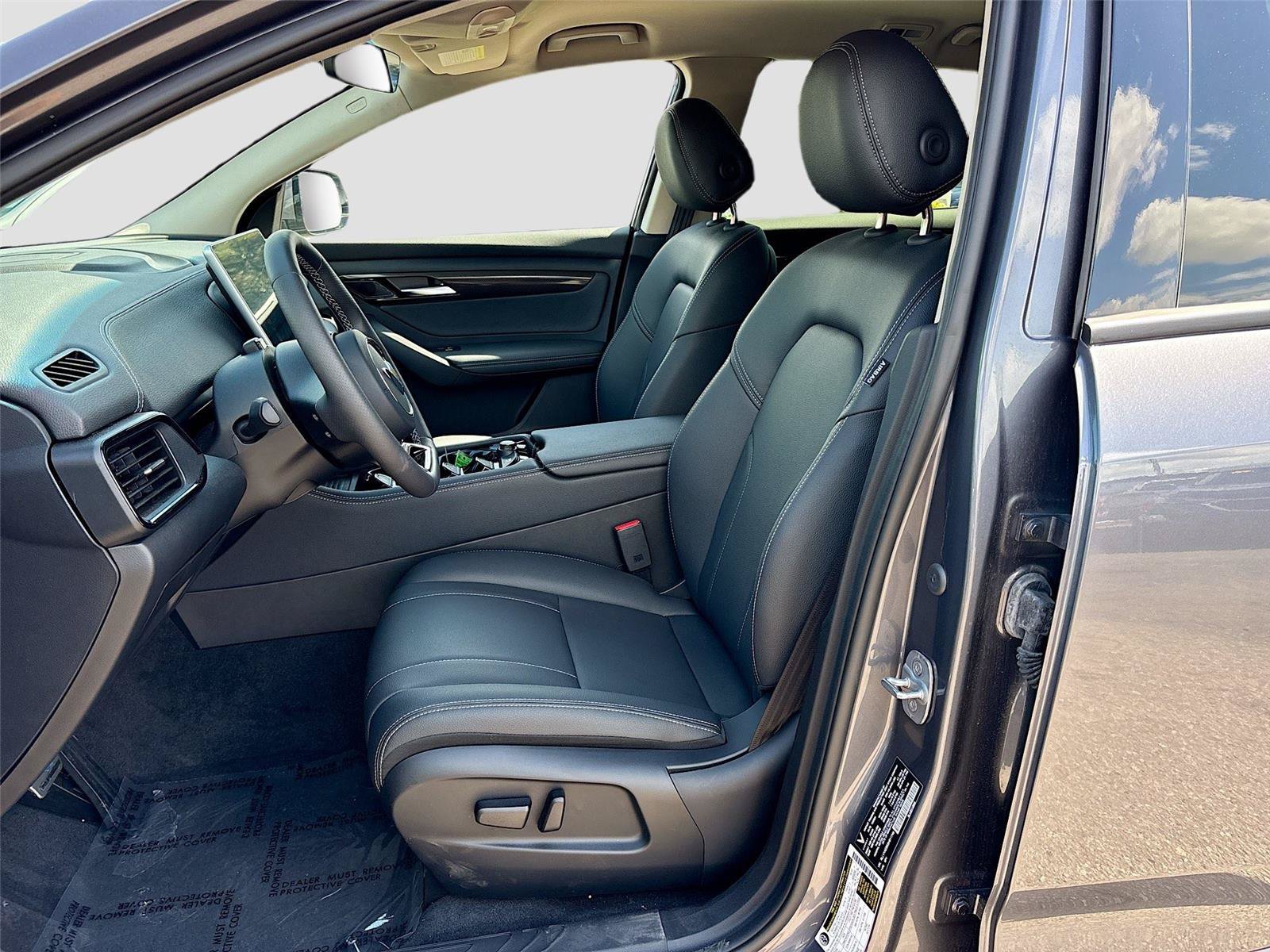 New 2025 VinFast VF 8 Eco AWD/4WD image 20