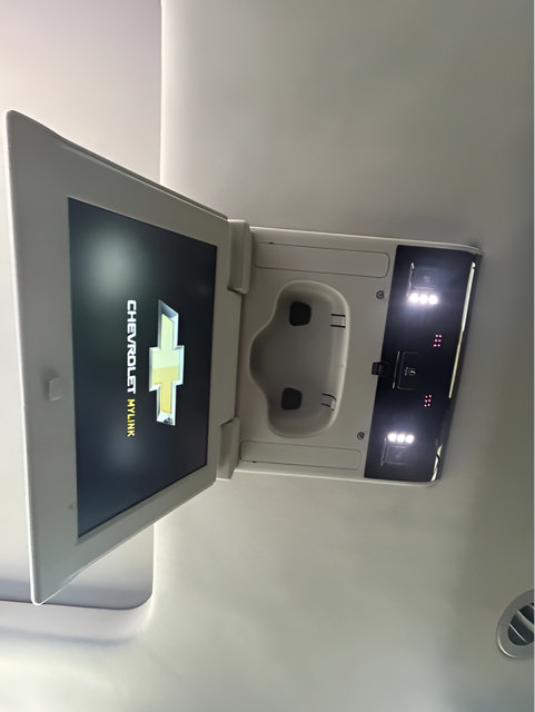 Used 2018 Chevrolet Suburban LT AWD/4WD image 21