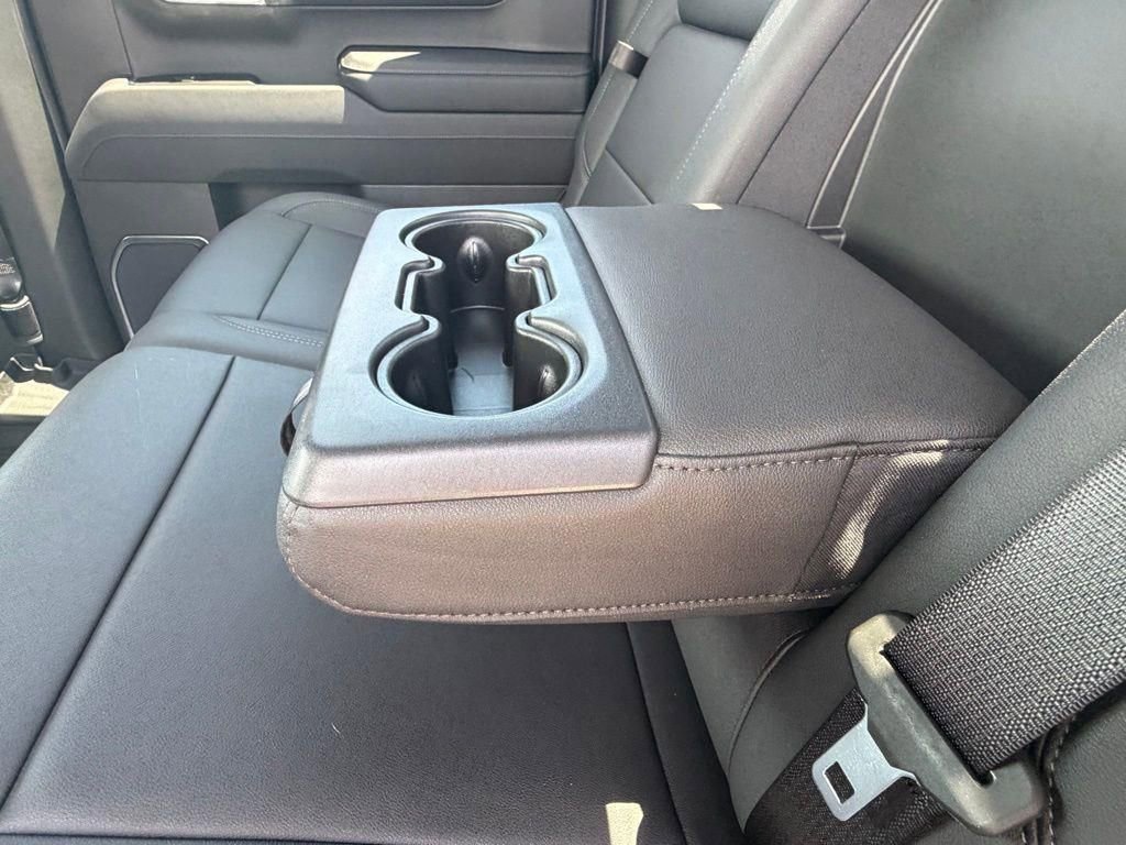 Used 2025 GMC Sierra 1500 SLT w/ SLT Premium Package image 15