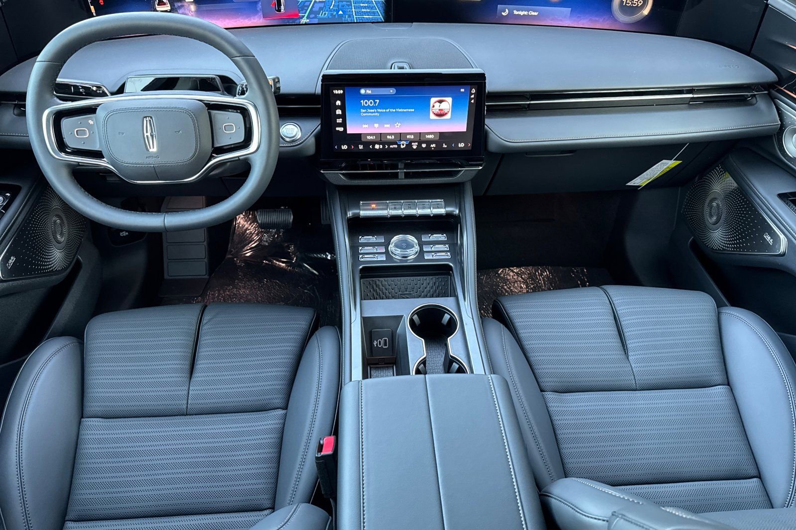 New 2026 Lincoln Nautilus Reserve AWD/4WD image 11