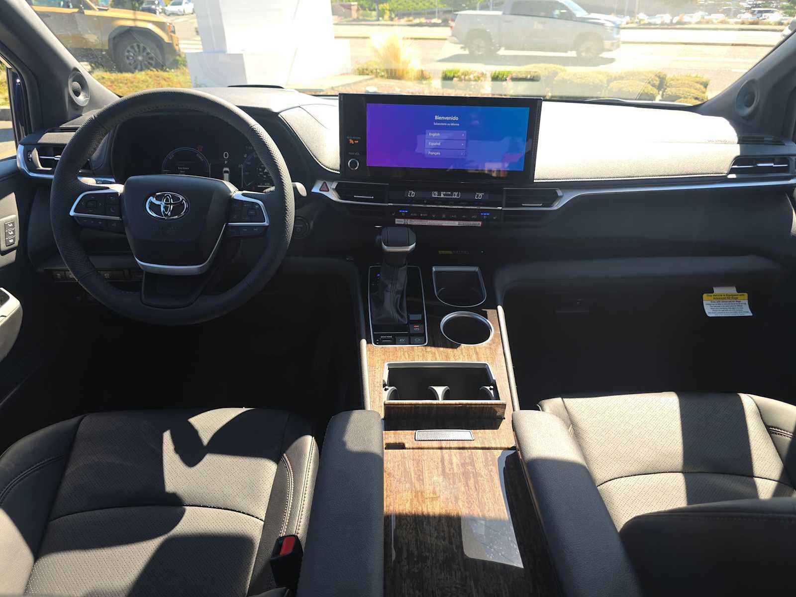 New 2026 Toyota Sienna Platinum AWD/4WD image 17