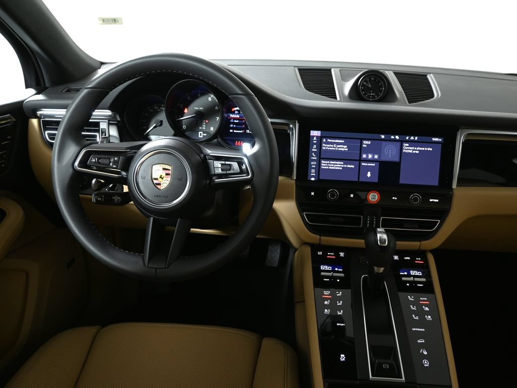 New 2026 Porsche Macan AWD/4WD image 17