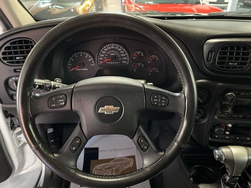 Used 2008 Chevrolet TrailBlazer LT w/ Sun And 6-Disc Cd Package AWD/4WD image 30