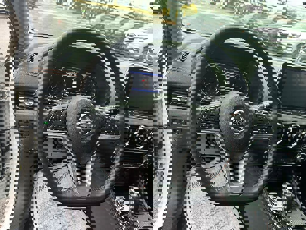 Used 2021 Nissan Sentra SR image 12