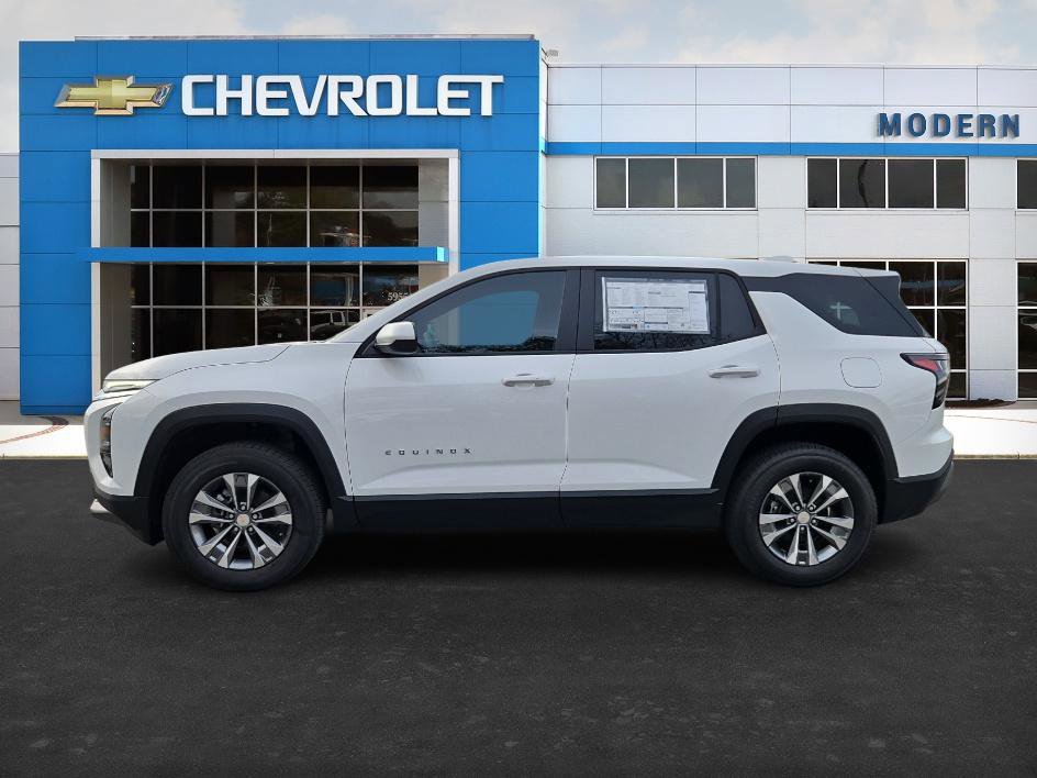 New 2026 Chevrolet Equinox LT w/ Convenience Package II image 2