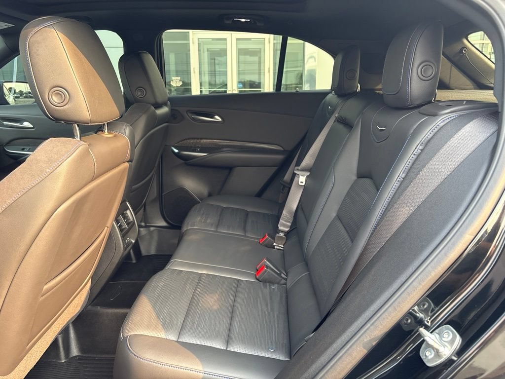 Used 2025 Cadillac XT4 Sport AWD/4WD image 26