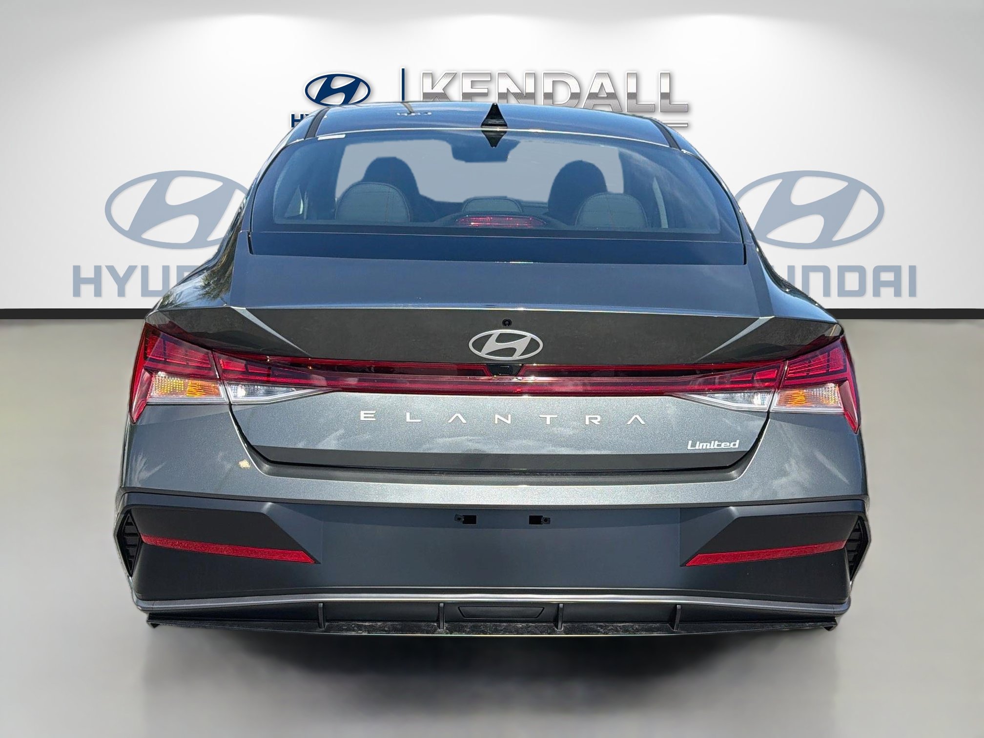 New 2026 Hyundai Elantra Limited FWD image 5