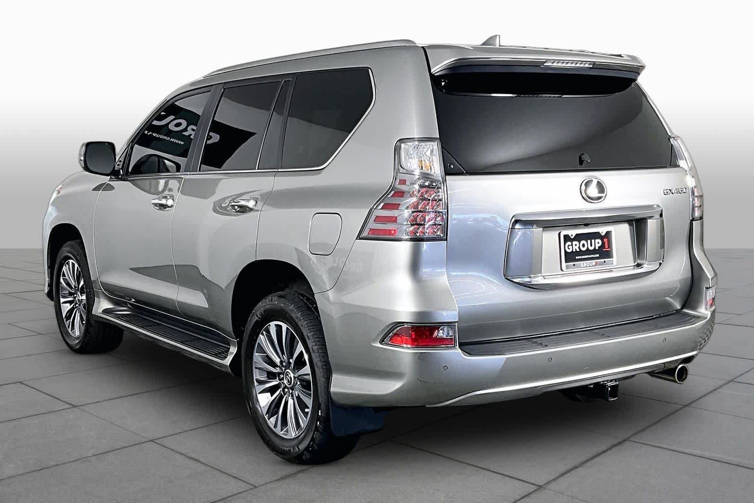 Used 2022 Lexus GX 460 Luxury w/ Accessory Package AWD/4WD image 11