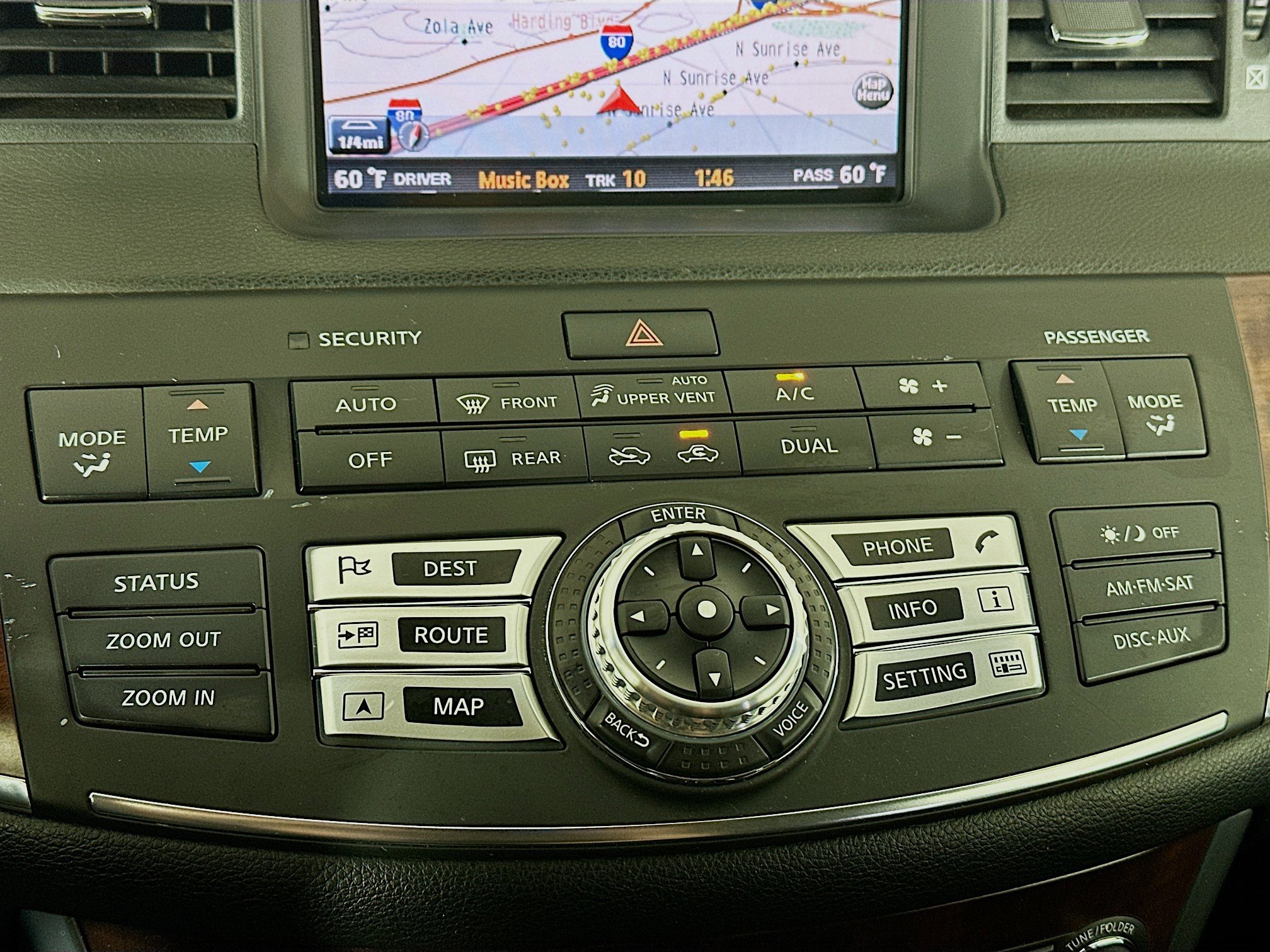 Used 2010 INFINITI M35 x w/ Technology Pkg AWD/4WD image 23