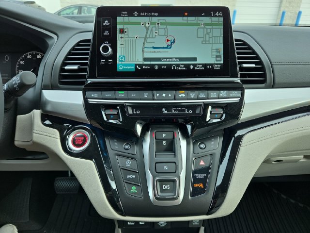 New 2026 Honda Odyssey Touring image 12