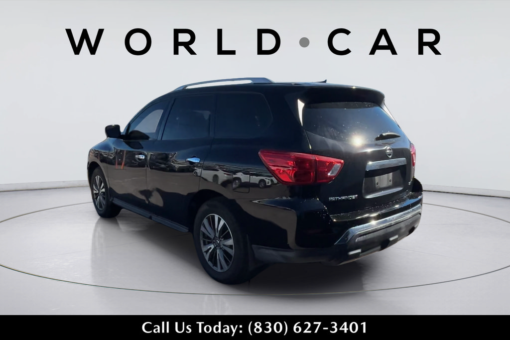 Used 2017 Nissan Pathfinder SV FWD image 5