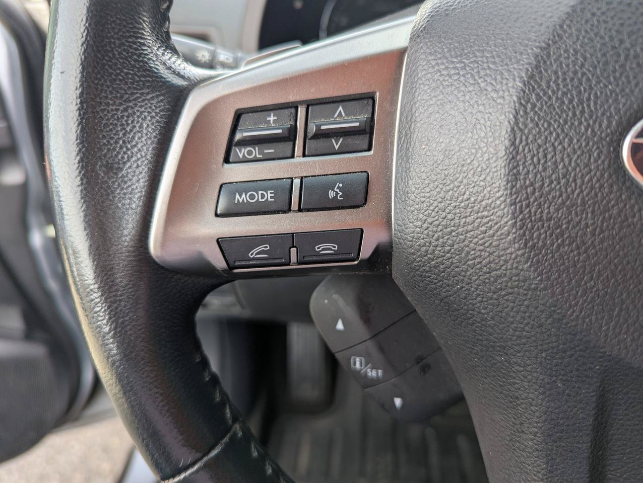 Used 2014 Subaru Outback 2.5i Limited w/ Moonroof Package AWD/4WD image 14