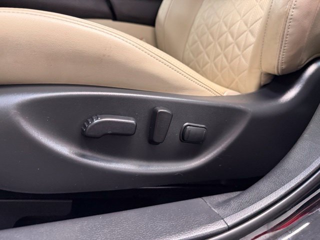 Used 2023 Nissan Maxima Platinum FWD image 14