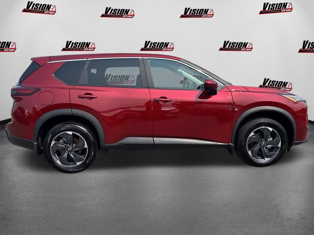 Certified 2026 Nissan Rogue SV AWD/4WD image 4
