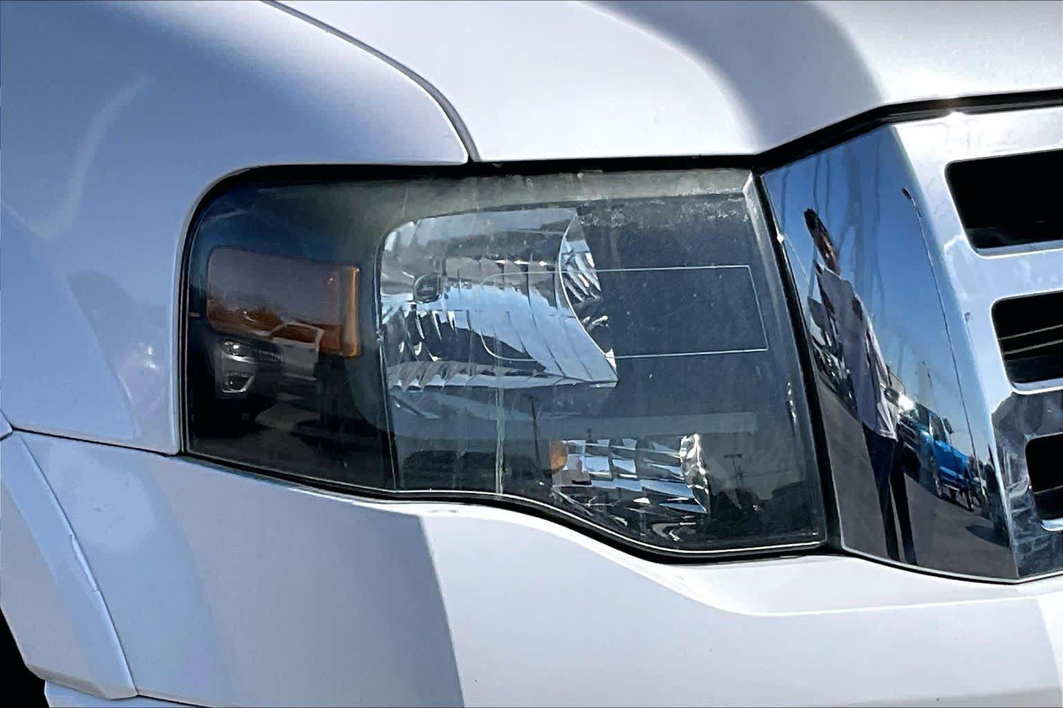Used 2011 Ford Expedition Limited RWD image 23