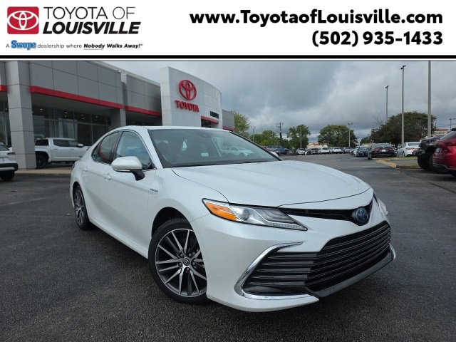 Used 2021 Toyota Camry XLE w/ Navigation Upgrade Package