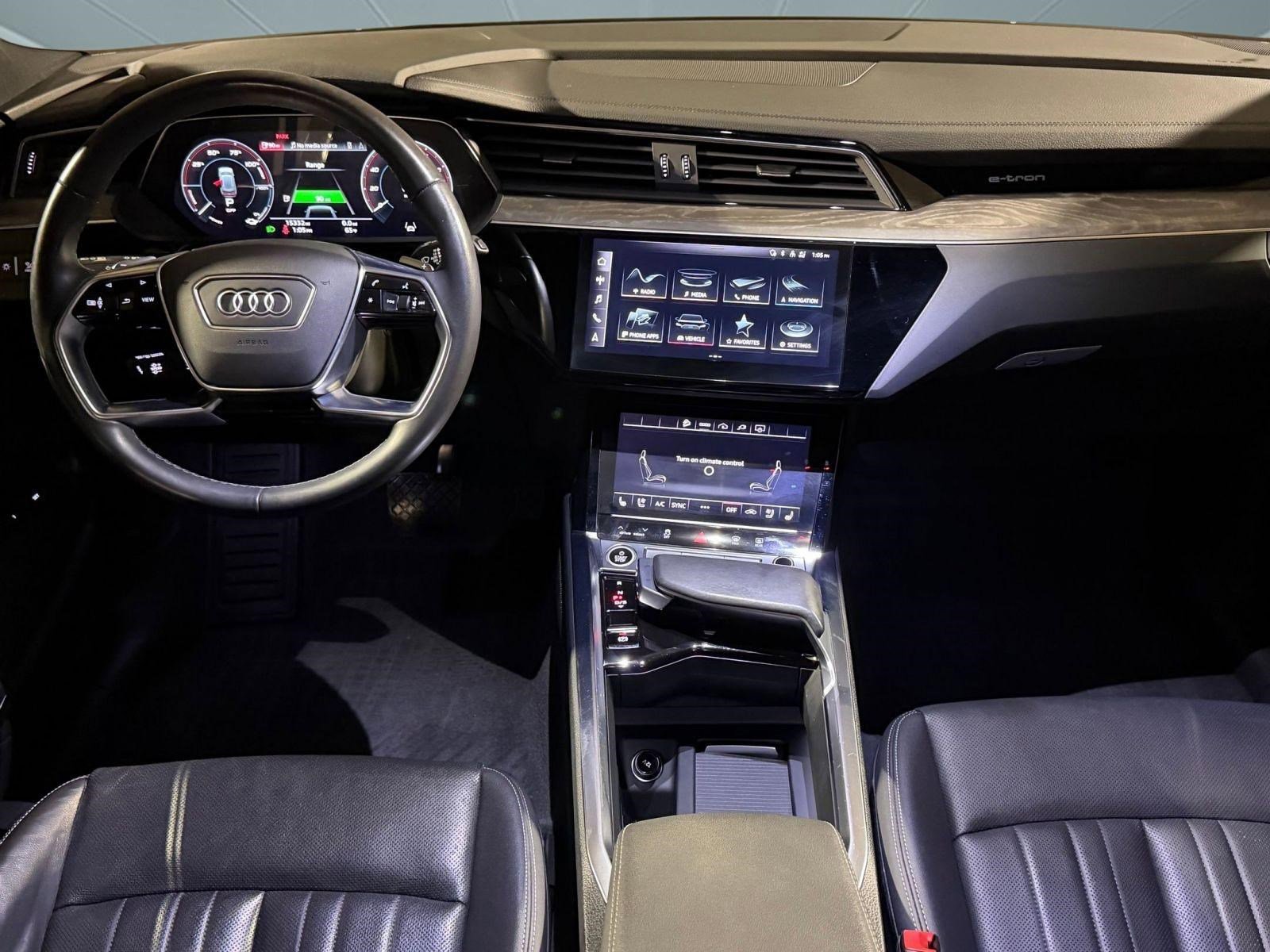 Certified 2023 Audi e-tron Premium Plus w/ Premium Plus Package AWD/4WD image 16