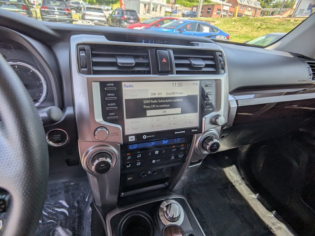 Used 2022 Toyota 4Runner Limited AWD/4WD image 15