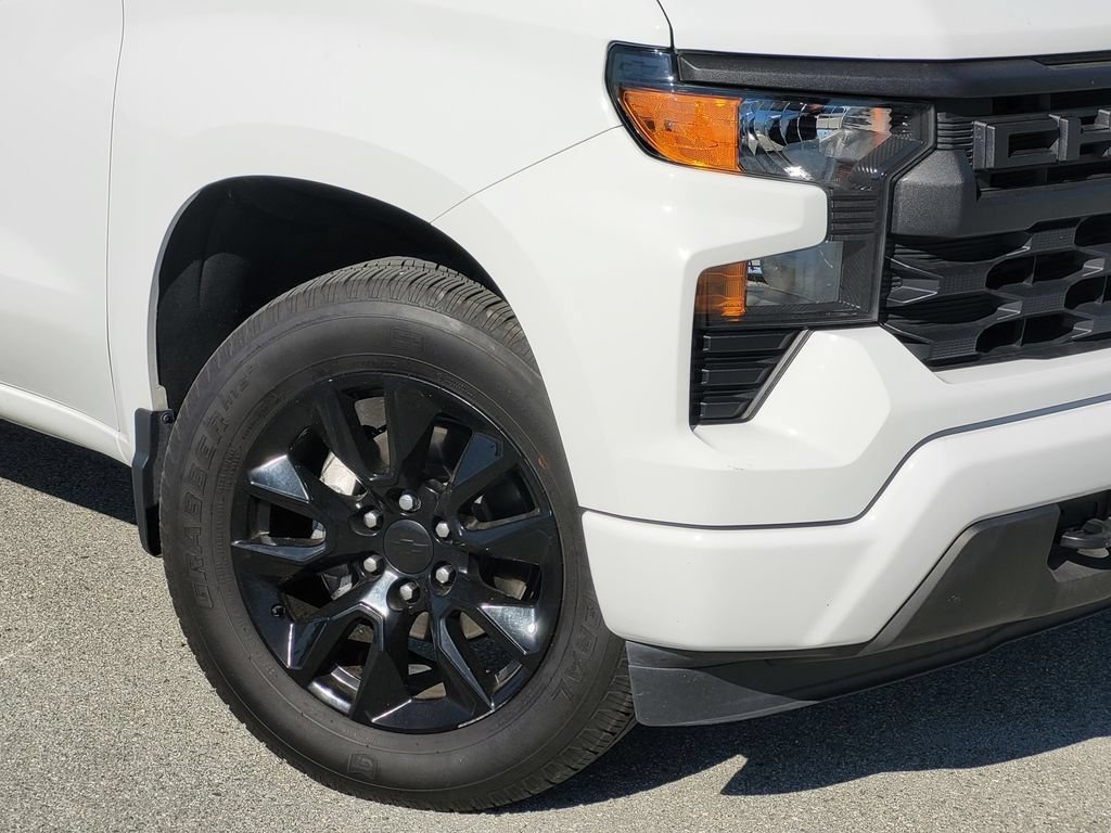 Used 2023 Chevrolet Silverado 1500 Custom RWD image 9