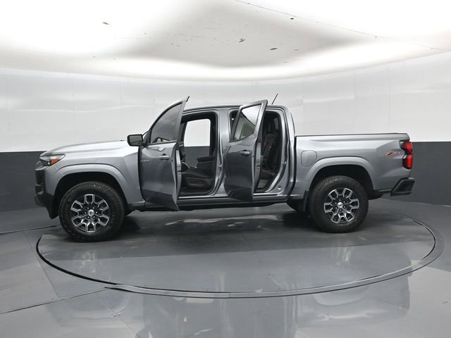 Used 2024 Chevrolet Colorado Z71 w/ Z71 Convenience Package 2 AWD/4WD image 48
