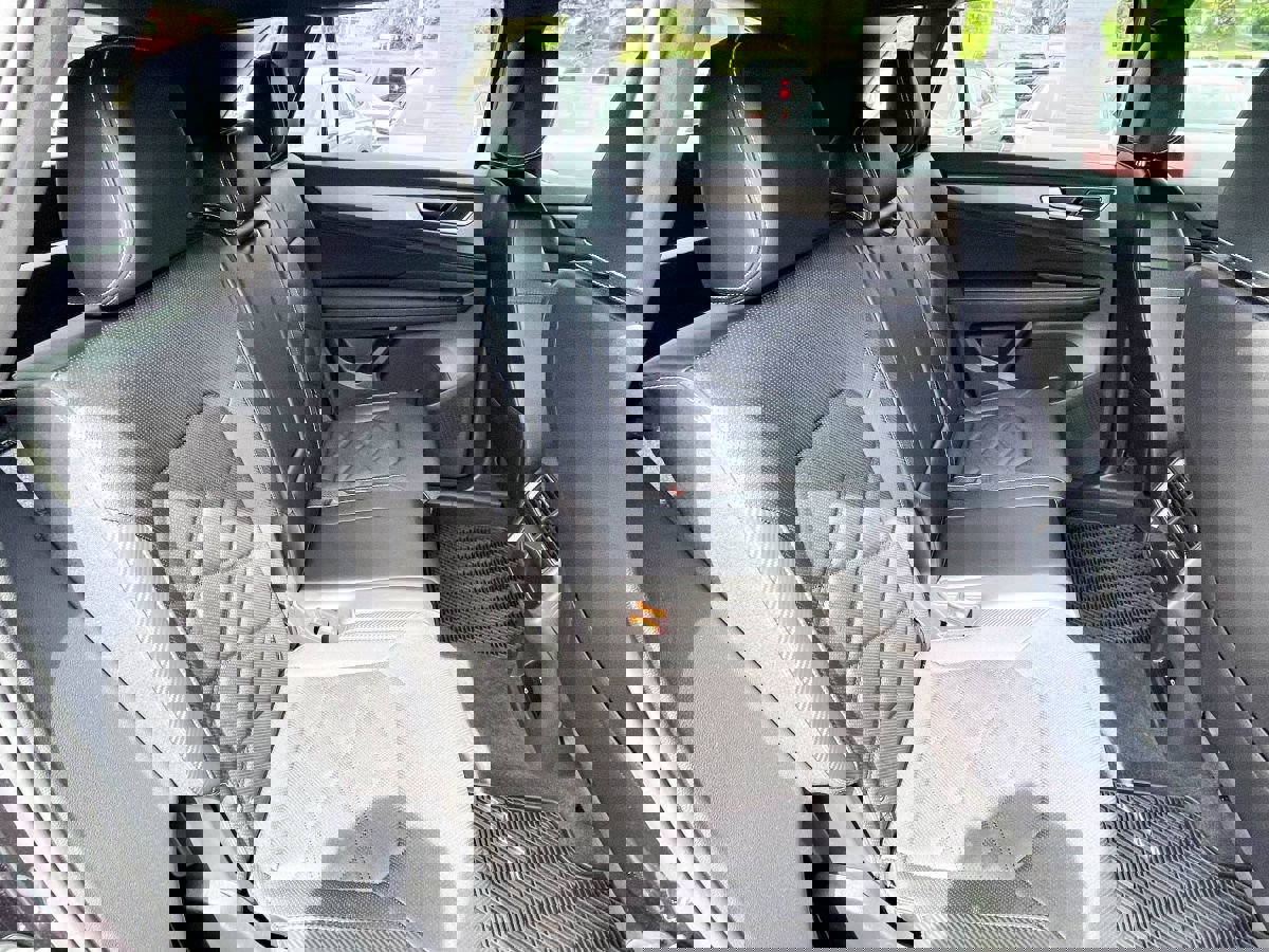 Used 2024 Volkswagen Atlas Cross Sport SE image 13