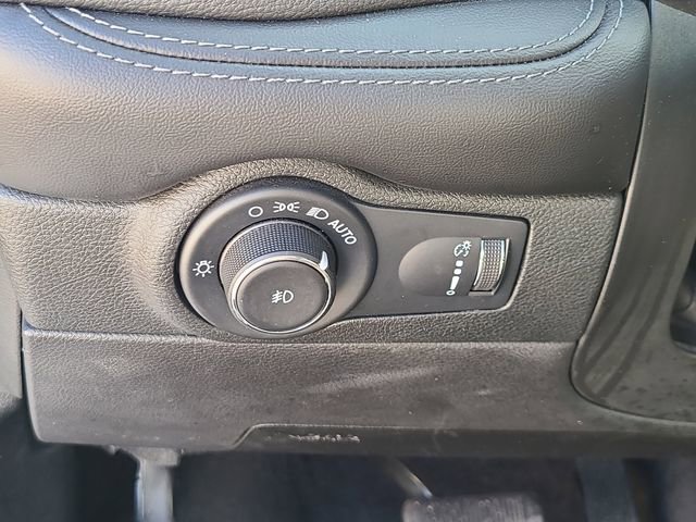 Used 2022 Dodge Durango GT image 27