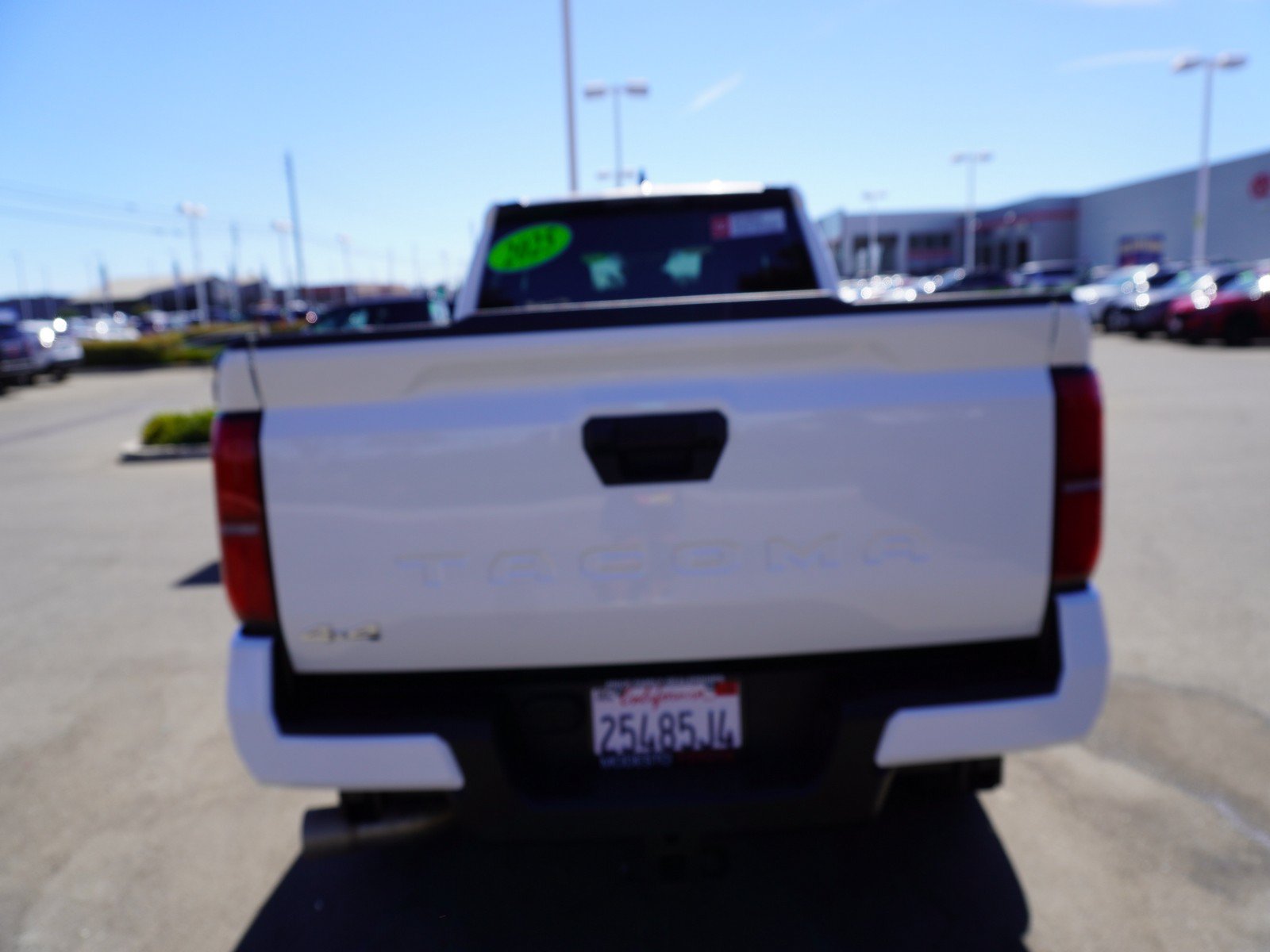 Used 2025 Toyota Tacoma SR5 AWD/4WD image 10