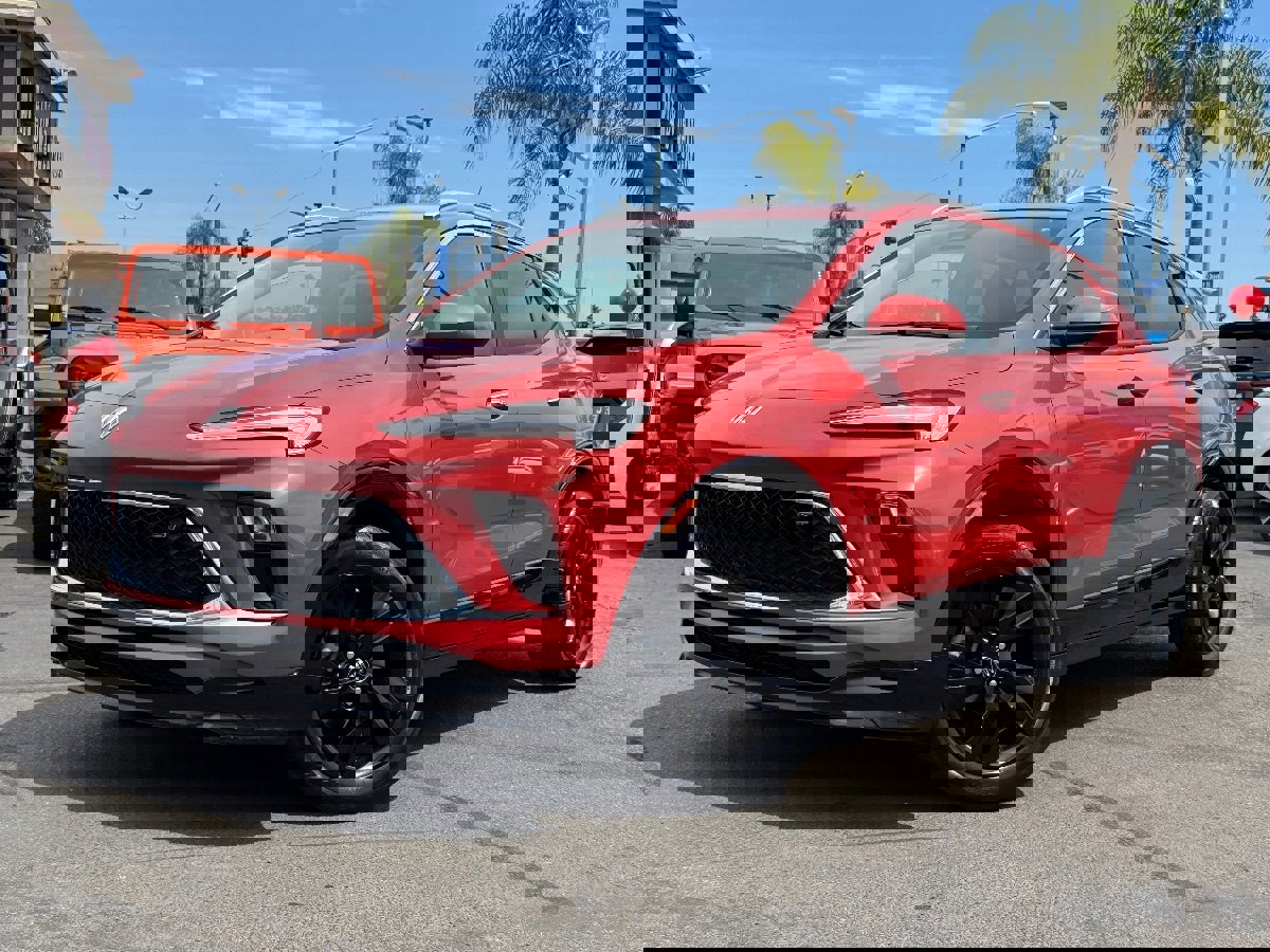 Used 2024 Buick Encore GX Sport Touring w/ Comfort Package image 2