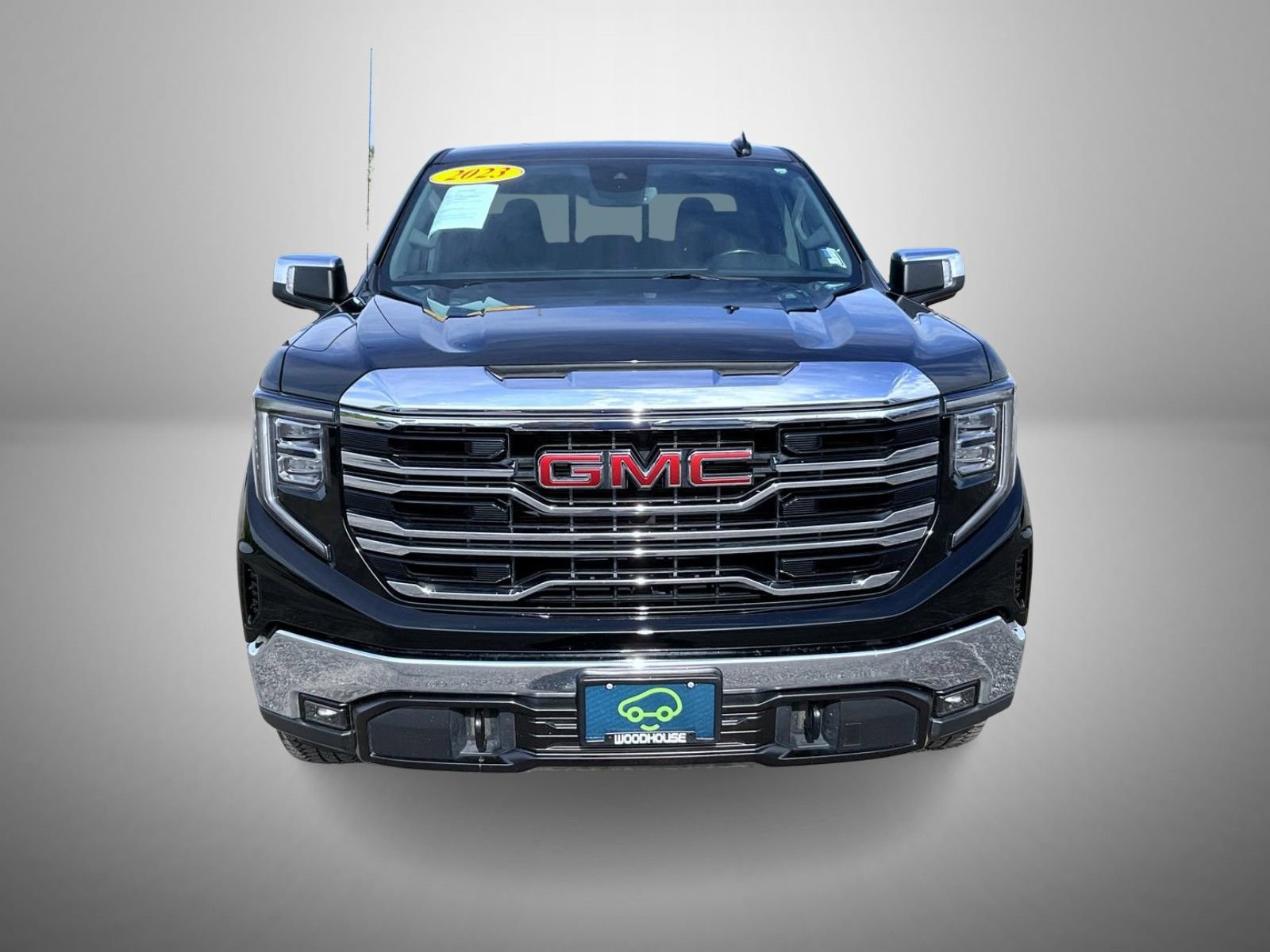 Certified 2023 GMC Sierra 1500 SLT w/ SLT Premium Package AWD/4WD image 2
