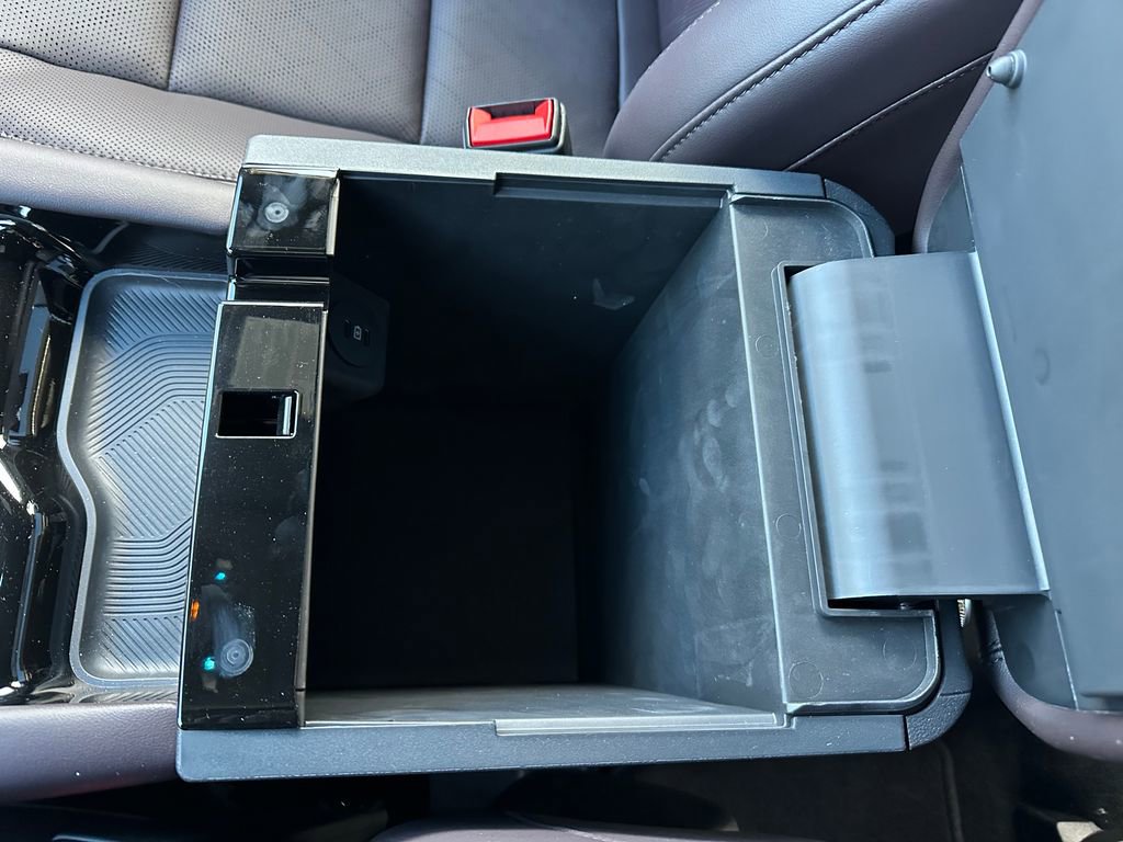 New 2025 Ford Explorer Platinum image 75