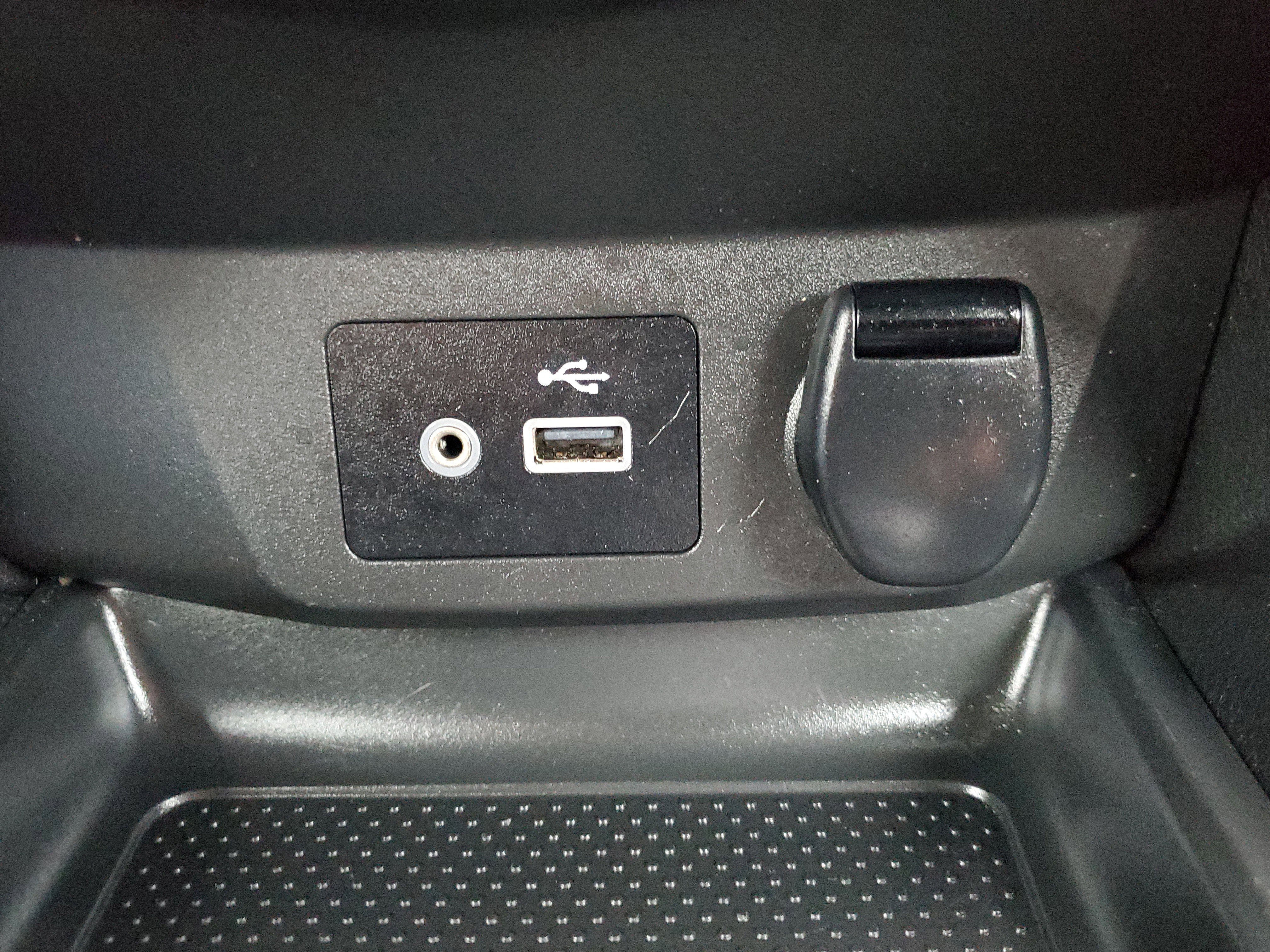 Used 2019 Nissan Rogue Sport S w/ Appearance Package image 28