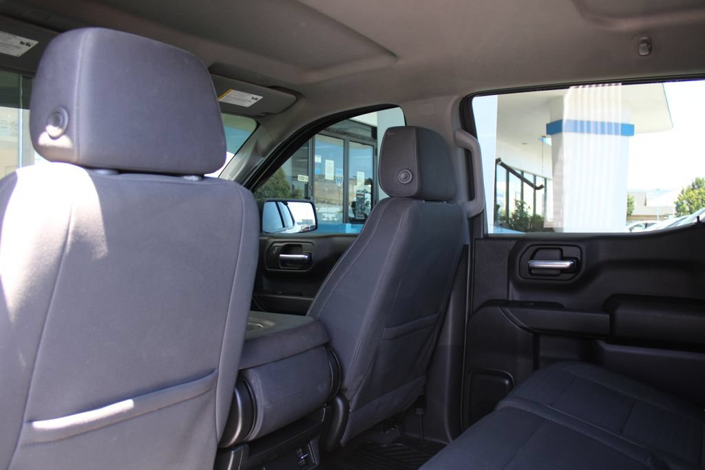 Used 2022 Chevrolet Silverado 1500 Custom Trail Boss AWD/4WD image 15