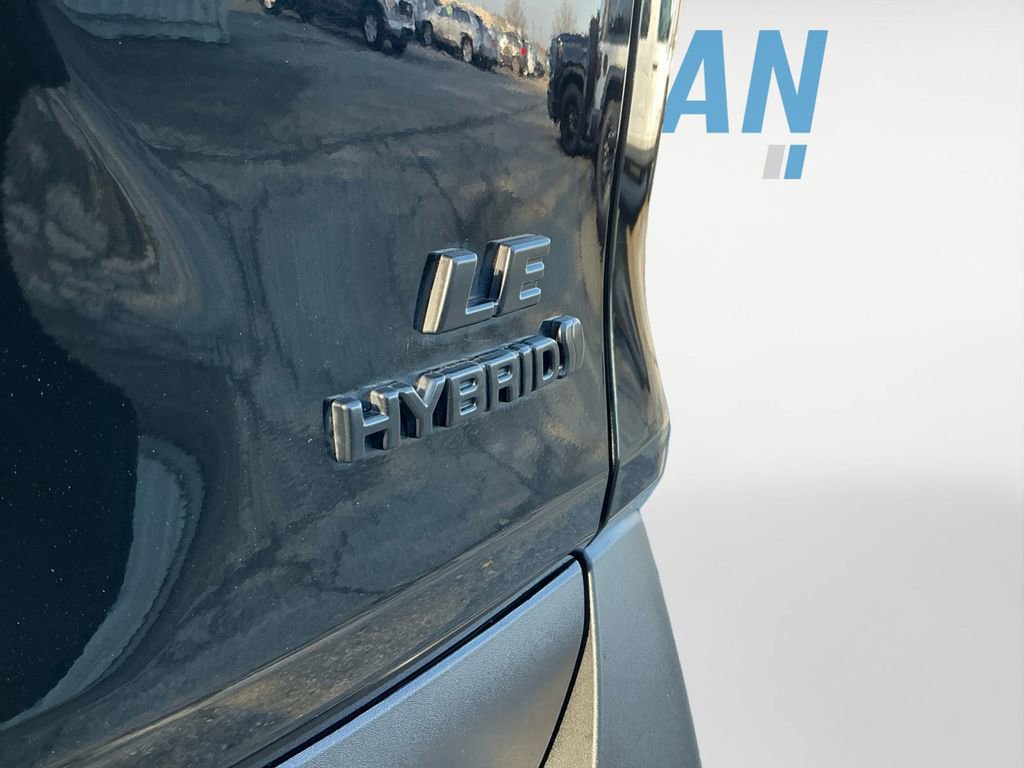 Used 2023 Toyota RAV4 LE image 24
