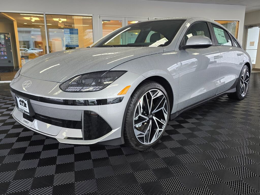 New 2025 Hyundai Ioniq 6 SEL image 8