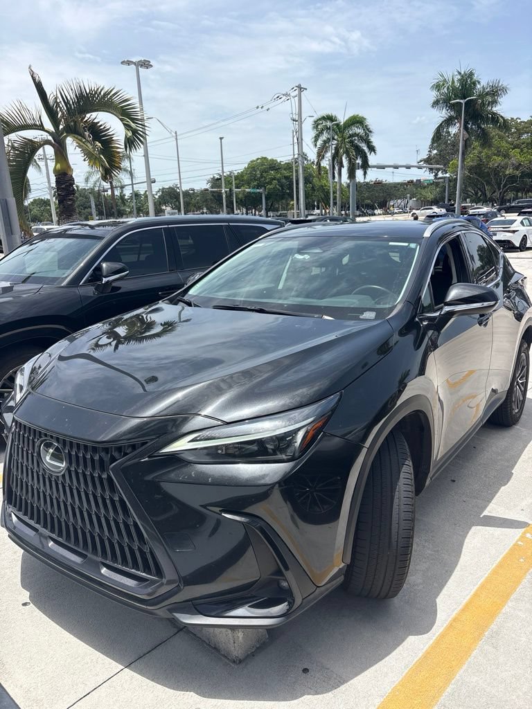 Used 2022 Lexus NX 250 FWD w/ Towing Package (2000 Lbs) image 4